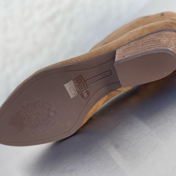 NEW ⭐️ Vince Camuto Brown Suede Ankle Boots Size 10 Women’s - Picture 5 of 5